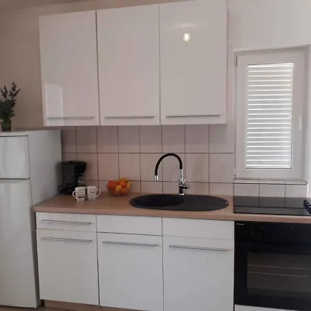 Apartment In Njivice/insel Krk 13317